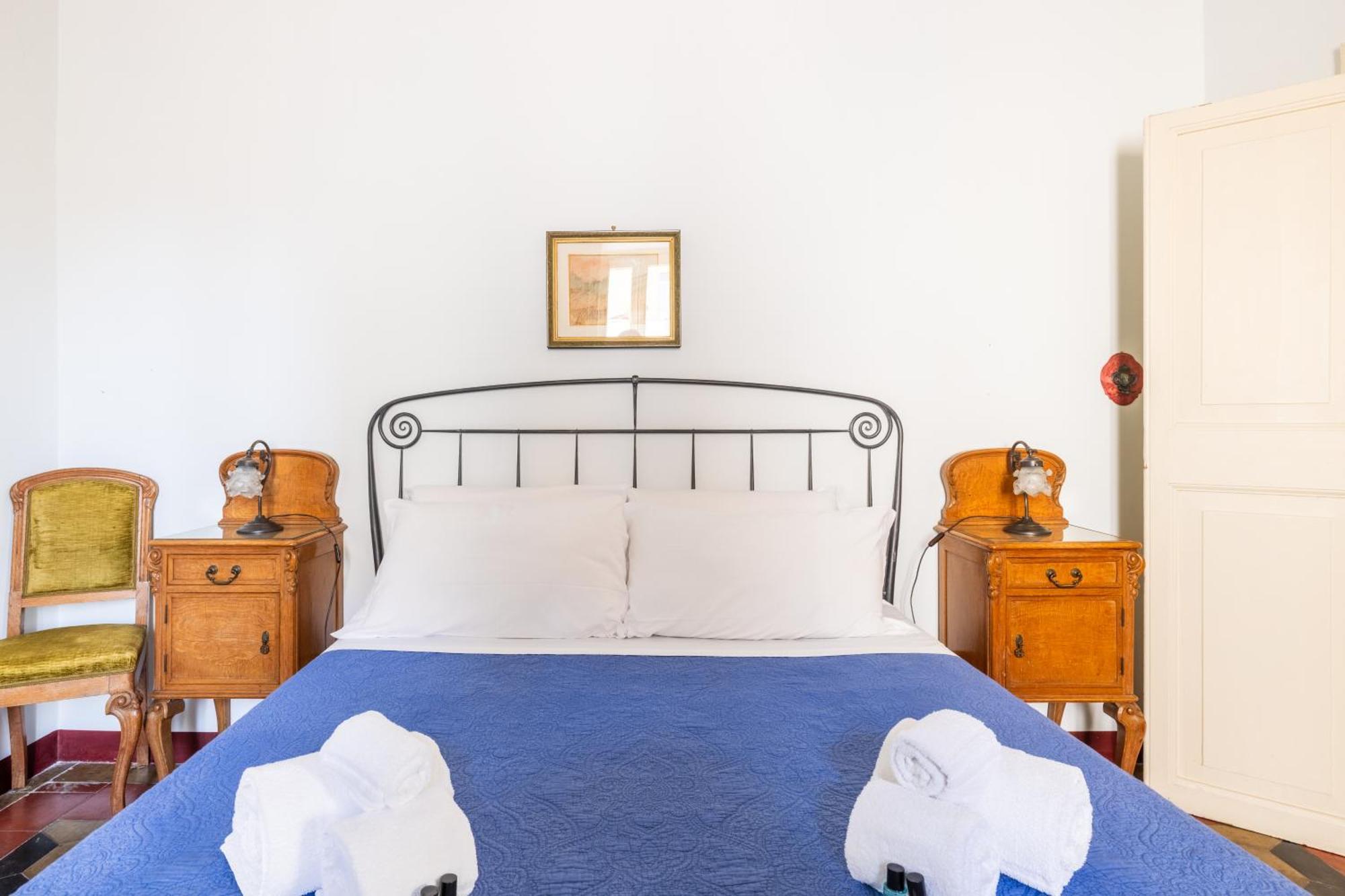 Charming At Spanish Steps, No Elevator Apartment Rome